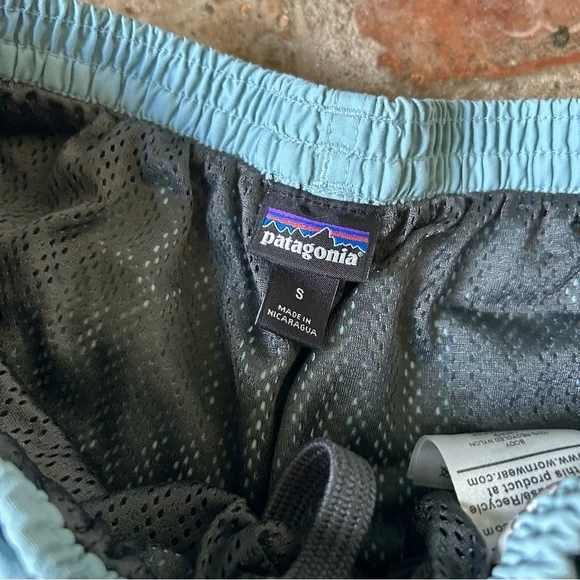 Patagonia Light Blue Baggies 4” - Picture 3 of 5